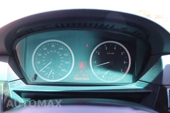 2005 BMW 5 Series Sedan 525i - miniatura 9