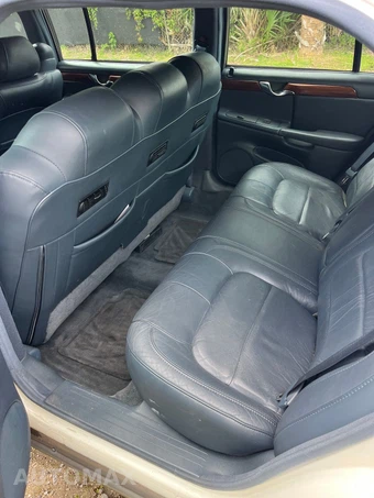 2005 Cadillac DeVille Base – miniatura 12