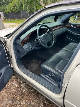 2005 Cadillac DeVille Base – miniatura 8