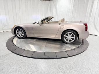 2005 Cadillac XLR - miniatura 3