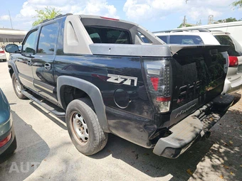 2005 Chevrolet Avalanche 1500 Z71 Crew Cab Short Bed 1SL - miniatura 2