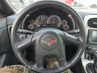 2005 Chevrolet Corvette Convertible - miniatura 10