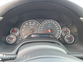 2005 Chevrolet Corvette Convertible - miniatura 12