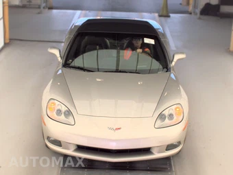 2005 Chevrolet Corvette Convertible - miniatura 2