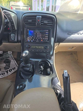 2005 Chevrolet Corvette Coupe – miniatura 7