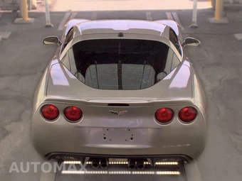 2005 Chevrolet Corvette Coupe - miniatura 5