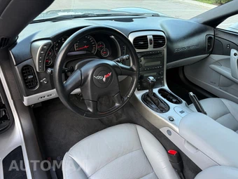 2005 Chevrolet Corvette Coupe - miniatura 14