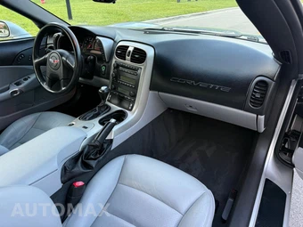 2005 Chevrolet Corvette Coupe - miniatura 16
