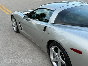 2005 Chevrolet Corvette Coupe - miniatura 34