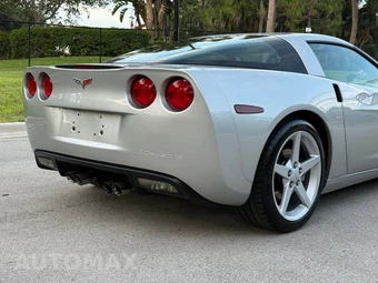 2005 Chevrolet Corvette Coupe - miniatura 45