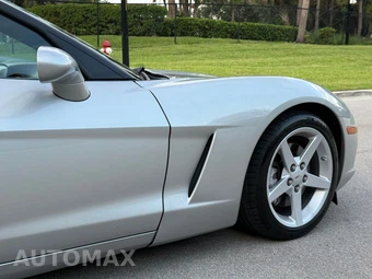 2005 Chevrolet Corvette Coupe - miniatura 51