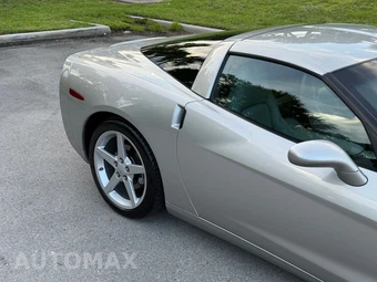 2005 Chevrolet Corvette Coupe - miniatura 55