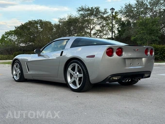 2005 Chevrolet Corvette Coupe - miniatura 7