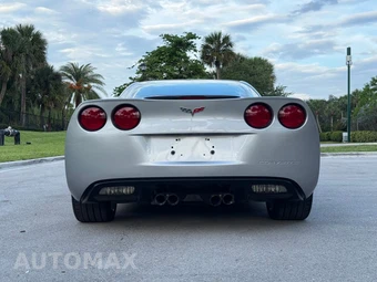 2005 Chevrolet Corvette Coupe - miniatura 8