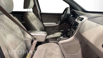 2005 Chevrolet Equinox LS - miniatura 10