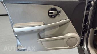 2005 Chevrolet Equinox LS - miniatura 18