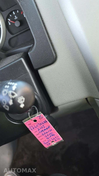 2005 Chevrolet Equinox LT – miniatura 18
