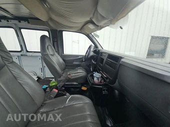 2005 Chevrolet Express 2500 Cargo Van 1SA 135.0" WB - miniatura 8