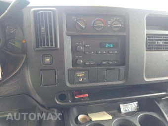2005 Chevrolet Express 2500 Cargo Van 1SA 135.0" WB - miniatura 10
