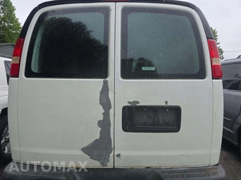 2005 Chevrolet Express 2500 Cargo Van 1SA 135.0" WB - miniatura 29