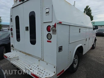 2005 Chevrolet Express 3500 Cutaway 1SA 9600 GVWR - miniatura 4