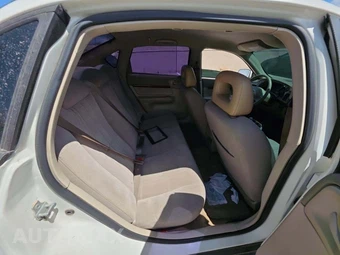 2005 Chevrolet Impala – miniatura 16