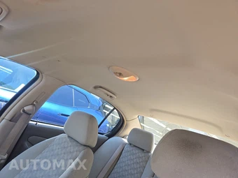 2005 Chevrolet Malibu LS Sedan - miniatura 18