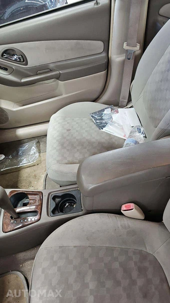 2005 Chevrolet Malibu LS Sedan - miniatura 31