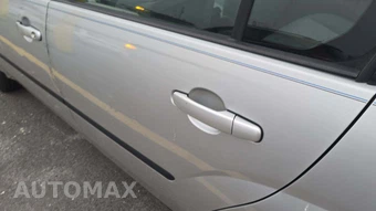 2005 Chevrolet Malibu Sedan - miniatura 35