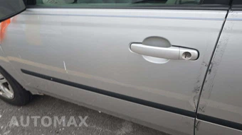 2005 Chevrolet Malibu Sedan - miniatura 38