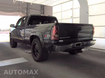 2005 Chevrolet Silverado 1500 LS Extended Cab Medium Bed 1SB w/Rear Doors – miniatura 8