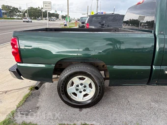 2005 Chevrolet Silverado 1500 LS Extended Cab Medium Bed 1SB w/Rear Doors - miniatura 15