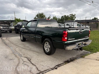 2005 Chevrolet Silverado 1500 LS Extended Cab Medium Bed 1SB w/Rear Doors - miniatura 4