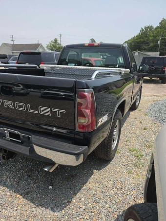 2005 Chevrolet Silverado 1500 Regular Cab Medium Bed 1SA - miniatura 3