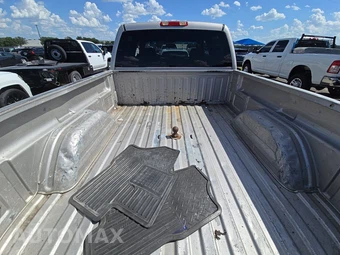 2005 Chevrolet Silverado 2500HD LS Crew Cab Medium Bed 1SB – miniatura 16