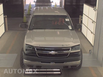 2005 Chevrolet Silverado 2500HD LS Crew Cab Medium Bed 1SB – miniatura 2