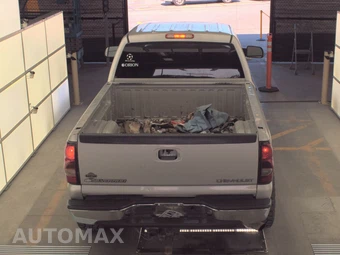 2005 Chevrolet Silverado 2500HD LS Crew Cab Medium Bed 1SB – miniatura 5