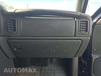 2005 Chevrolet Silverado 2500HD LS Extended Cab Medium Bed 1SB w/Rear Doors - miniatura 20