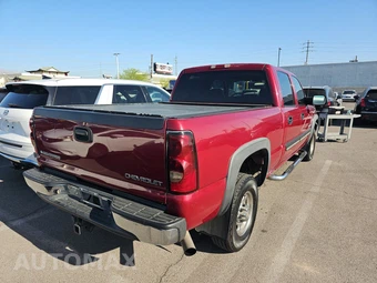 2005 Chevrolet Silverado 2500HD LT Crew Cab Medium Bed 1SC - miniatura 4