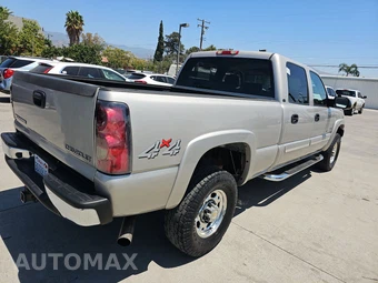 2005 Chevrolet Silverado 2500HD LT Crew Cab Medium Bed 1SC - miniatura 4