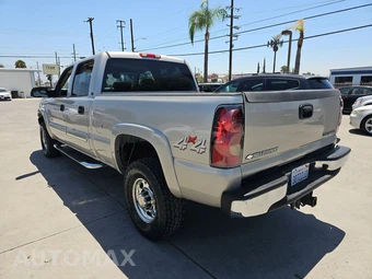 2005 Chevrolet Silverado 2500HD LT Crew Cab Medium Bed 1SC - miniatura 6