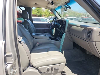 2005 Chevrolet Silverado 2500HD LT Crew Cab Medium Bed 1SC - miniatura 8