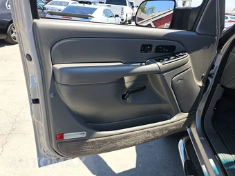 2005 Chevrolet Silverado 2500HD LT Crew Cab Medium Bed 1SC - miniatura 9