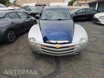 2005 Chevrolet SSR Regular Cab Short Bed – miniatura 2