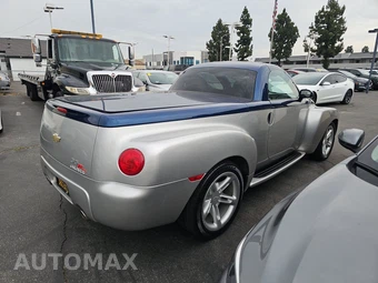 2005 Chevrolet SSR Regular Cab Short Bed – miniatura 4