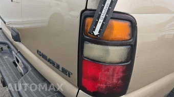 2005 Chevrolet Suburban 1500 LS – miniatura 35
