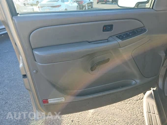 2005 Chevrolet Suburban 1500 LS – miniatura 9