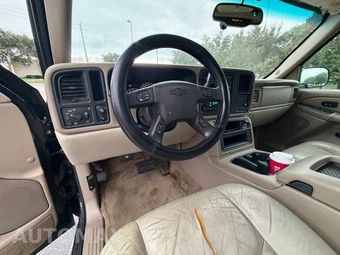 2005 Chevrolet Suburban 1500 LT 1SM - miniatura 6