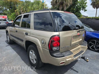 2005 Chevrolet TrailBlazer LS – miniatura 2