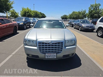 2005 Chrysler 300 Touring – miniatura 2